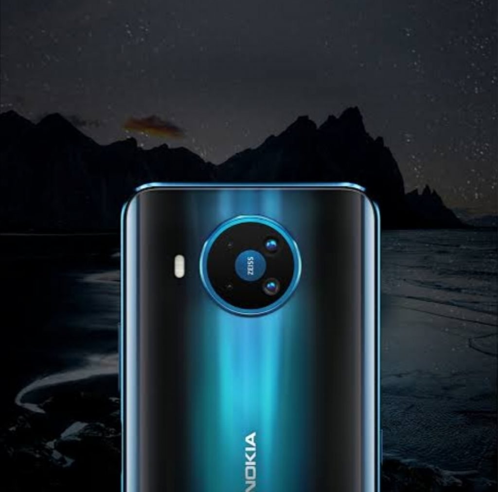 Nokia 8.3