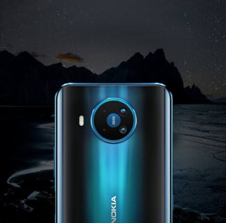 Nokia 8.3