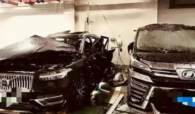 Volvo new electric car caught fire