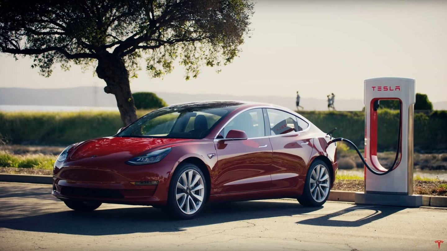 1000 supercharging stations tesla