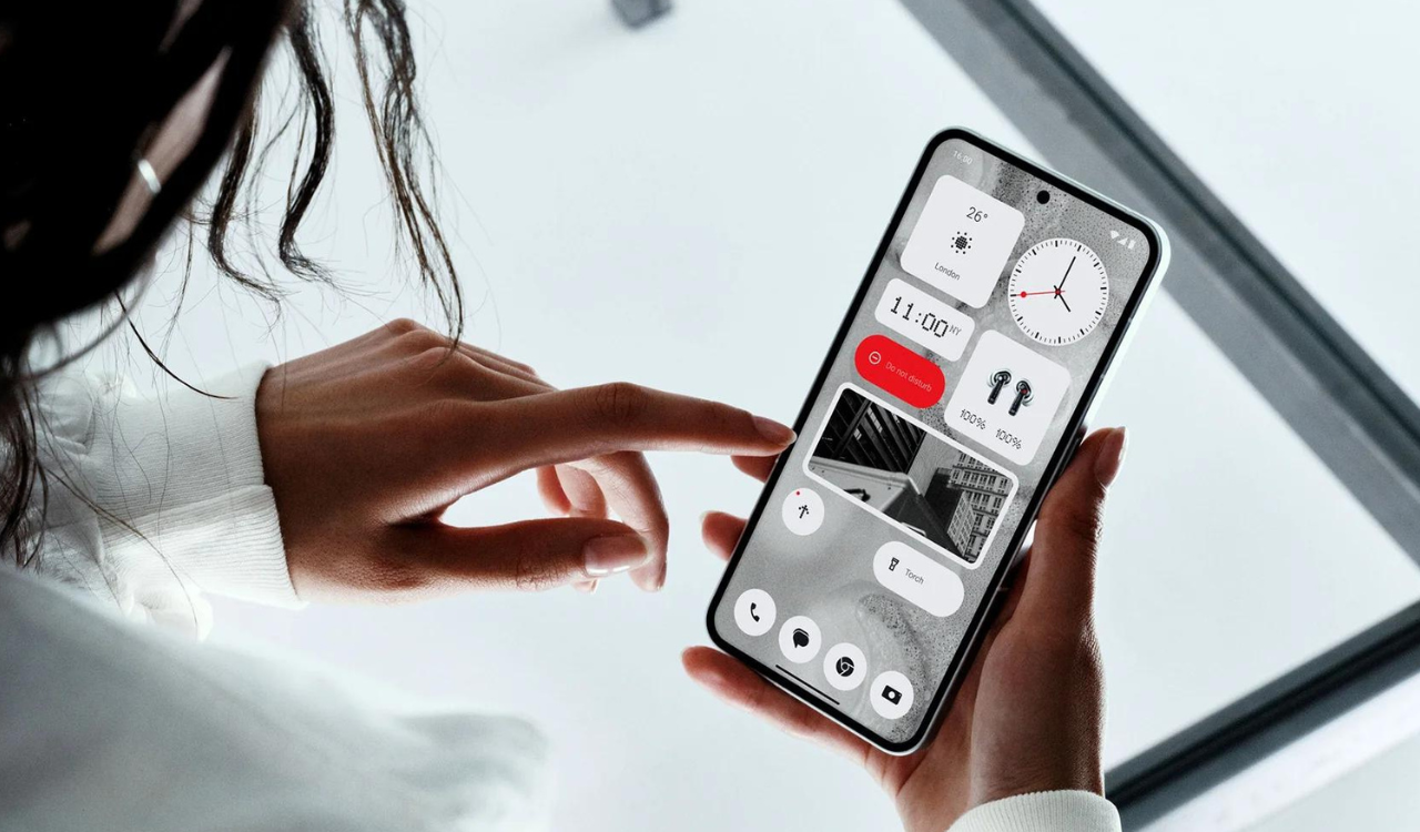 Nothing Phone 2 official
